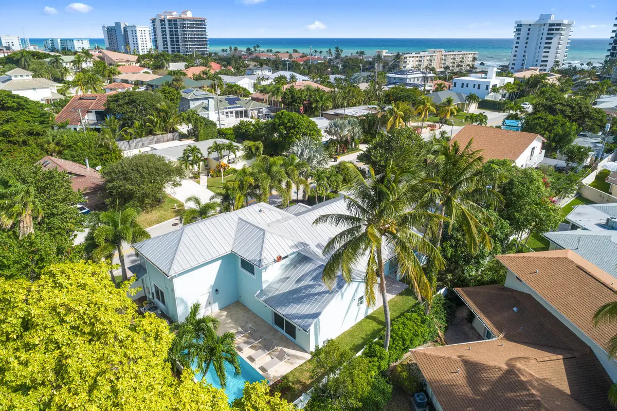 490 Mars Way (5) at 490 Mars Way, Juno Beach