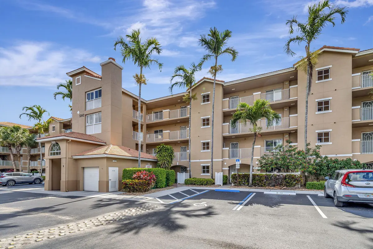 1-web-or-mls-DSC_6391 at 5842 Crystal Shores Drive 105, Boynton Beach