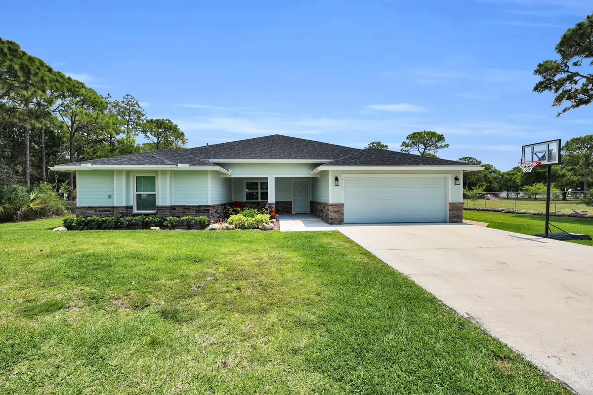2_8p3a4940 at 5566 Pinetree Drive, Fort Pierce