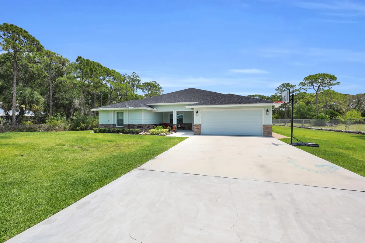 3_8p3a4946 at 5566 Pinetree Drive, Fort Pierce