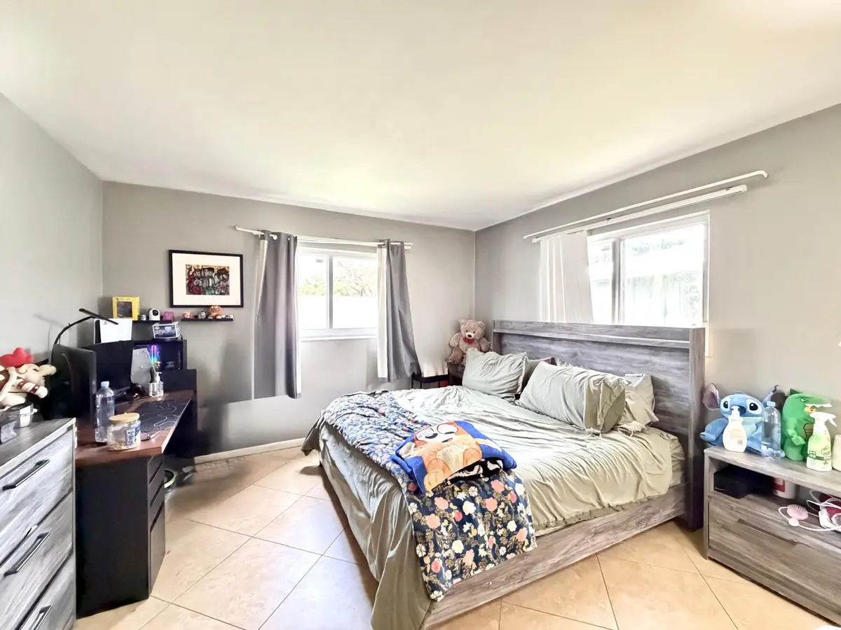 8fc536d2-fccb-4c51-acf6-0fe010cfb920 at 4731 NE 21st Terrace 2, Lighthouse Point