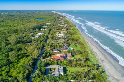 5 N Beach Road, Hobe Sound – Single Family Residence for rent