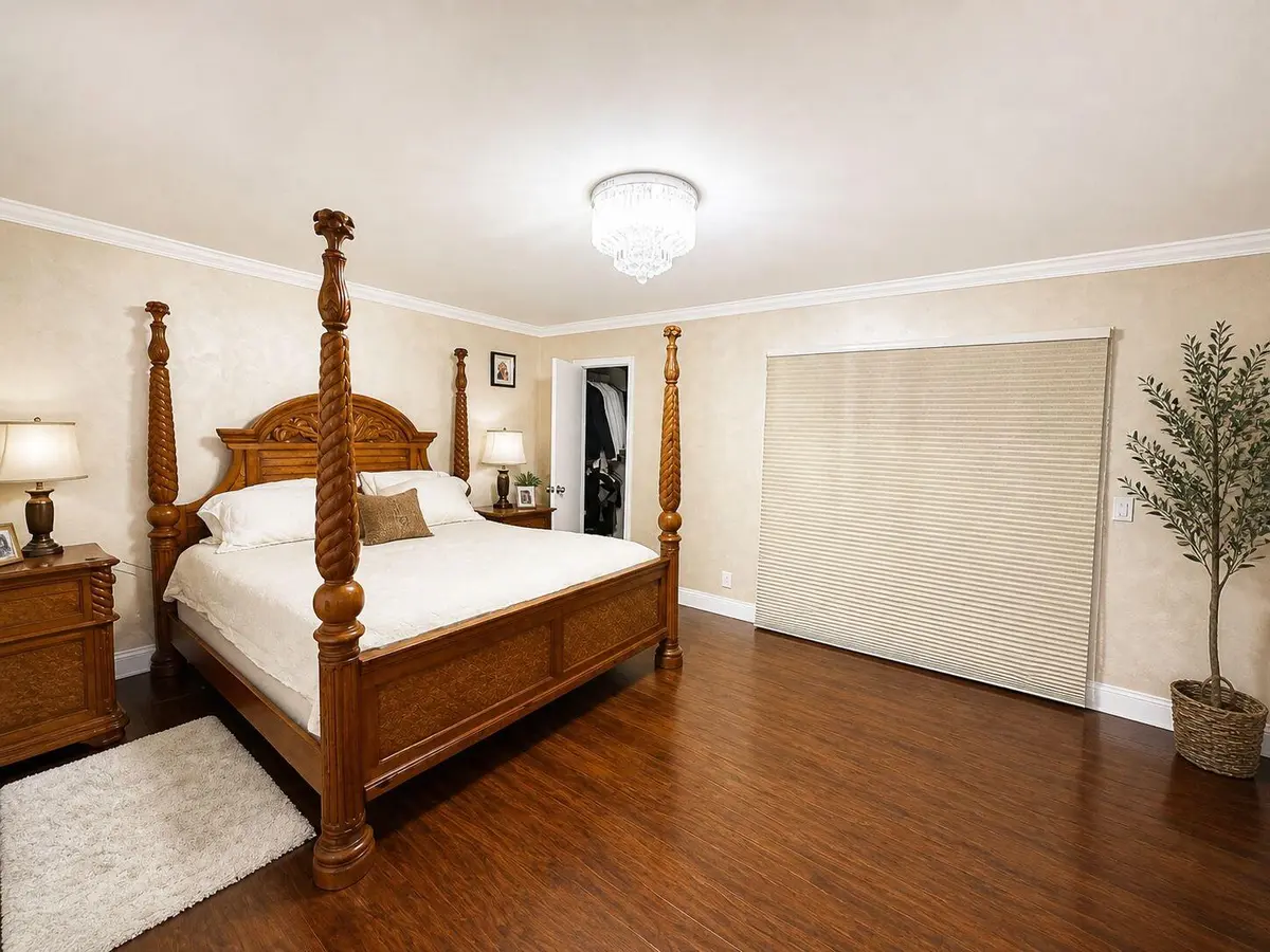 15703b8a-0197-4573-aa74-d022f4612243 at 2520 Van Buren Street 16, Hollywood