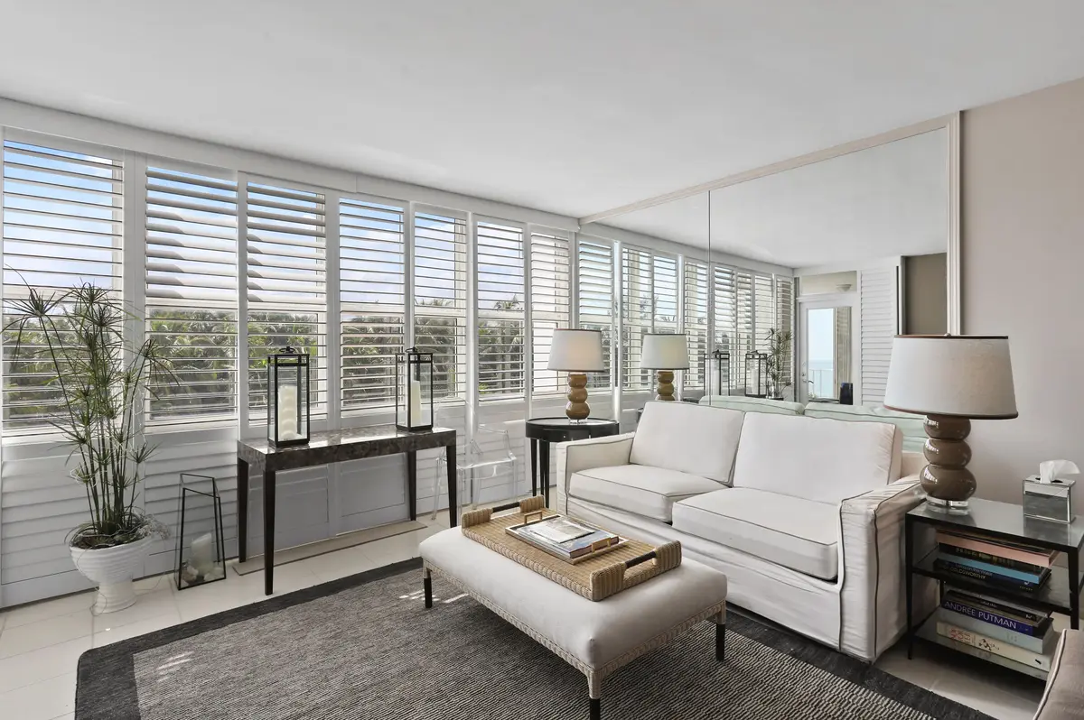 2295SOceanBlvd#505_04 at 2295 S Ocean Boulevard 505, Palm Beach