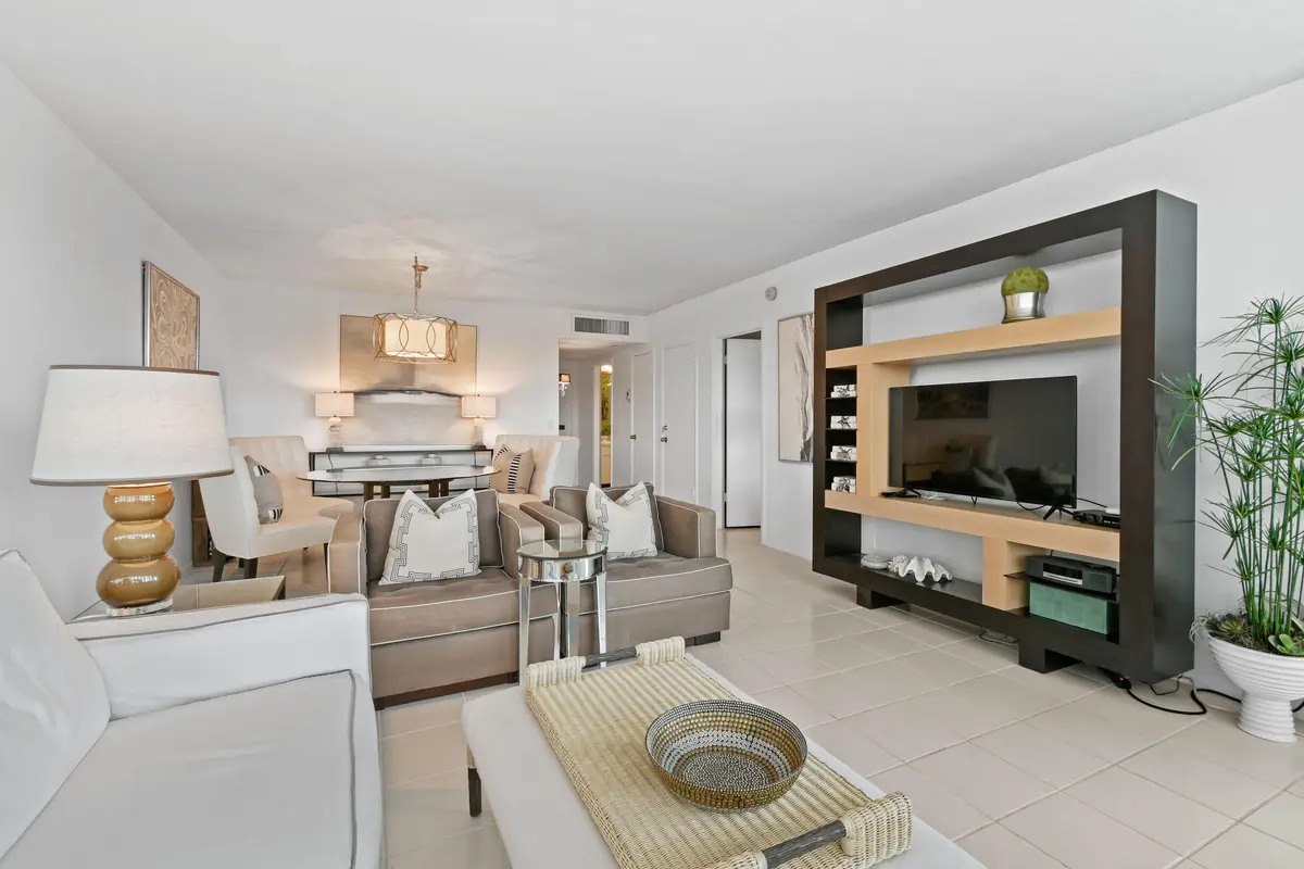2295SOceanBlvd#505(9) at 2295 S Ocean Boulevard 505, Palm Beach