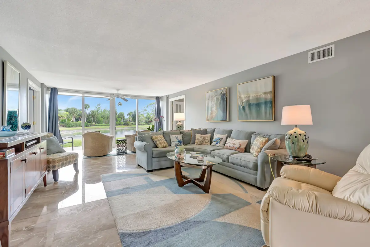 _MLP9011 at 4680 SW Parkgate Boulevard C, Palm City