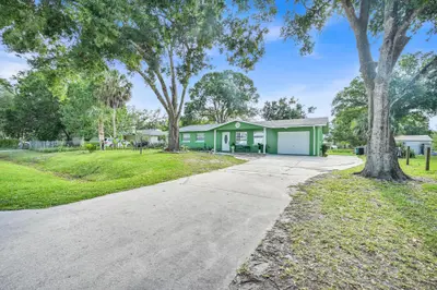 5214 Bowling Green Drive, Fort Pierce – Single Family Residence for sale