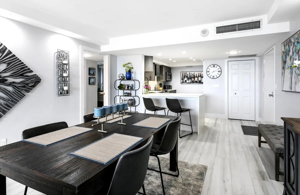 Lincoln_1803_11DINING KITCHEN at 2400 Presidential Way 1803, West Palm Beach