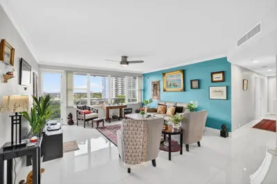 3333 NE 34th Street 701, Fort Lauderdale – Stock Cooperative for sale