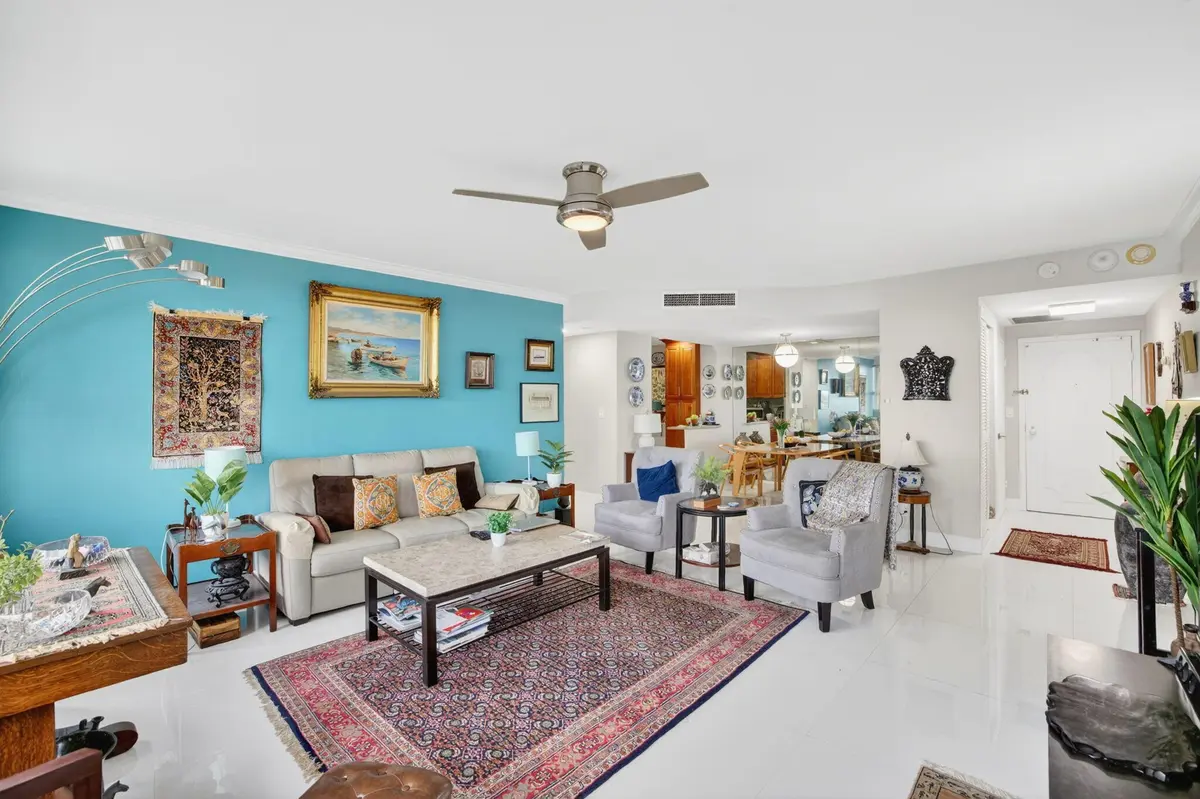 7-web-or-mls-699A5288 at 3333 NE 34th Street 701, Fort Lauderdale