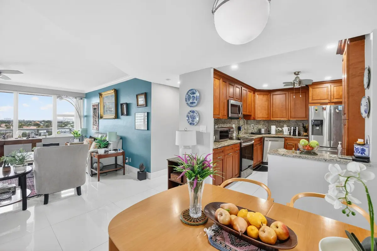 9-web-or-mls-699A5303 at 3333 NE 34th Street 701, Fort Lauderdale