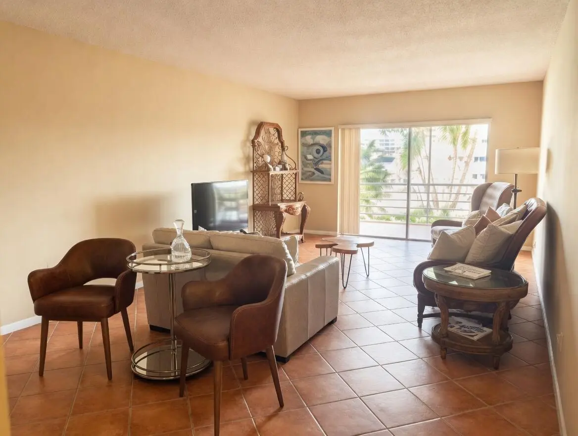 image-4 at 1430 S Lakeside Drive 22, Lake Worth Beach