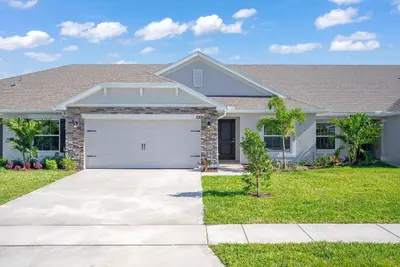 8615 Giovanni Avenue, Fort Pierce – Villa for sale