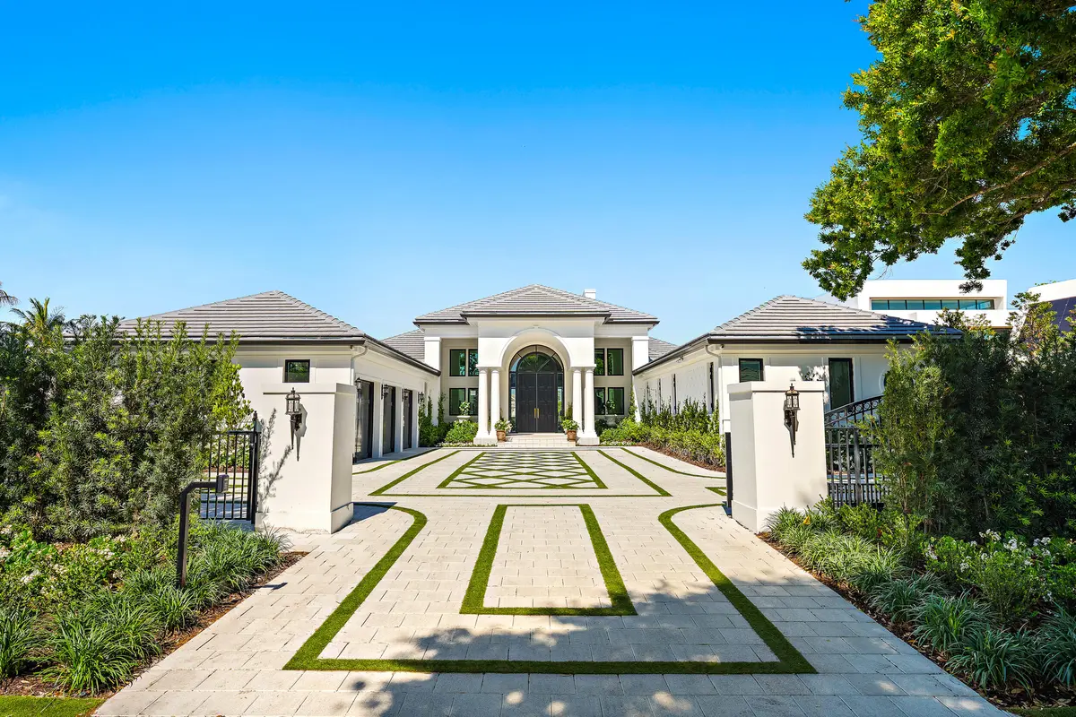 Front Exterior at 386 Eagle Drive, Jupiter