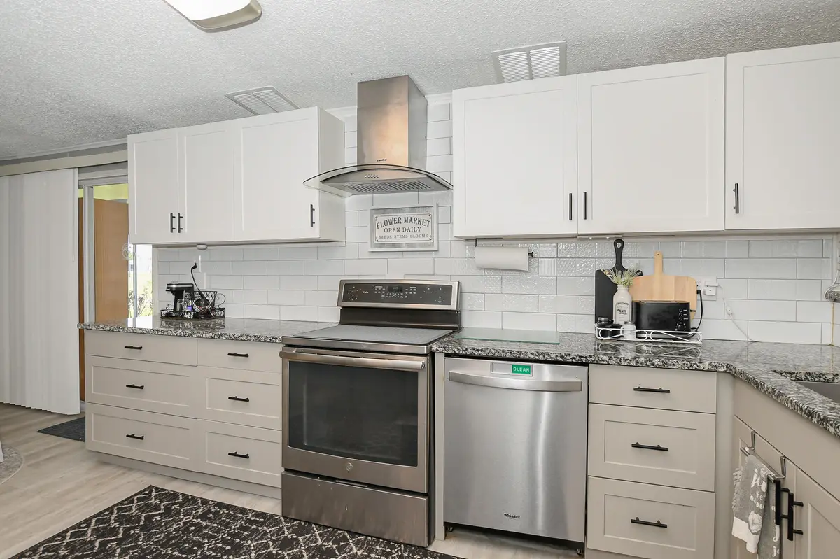 Stainless Steal Appliance at 8009 Meadowlark Lane, Port St. Lucie