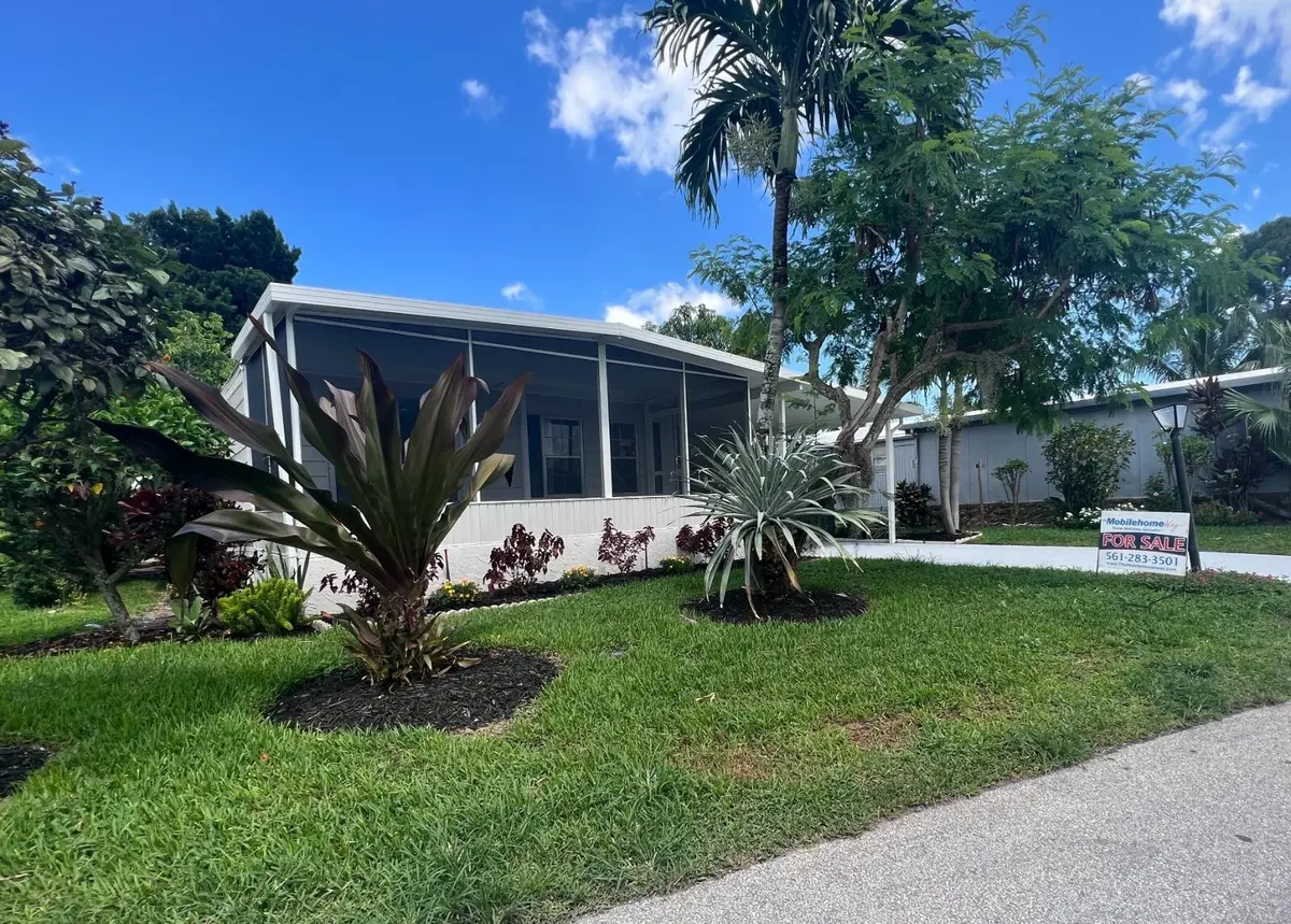 LWV 812 - 2 at 4310 Viola Drive 812, Greenacres