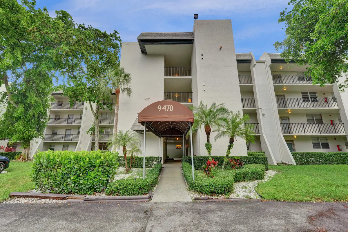 DSC09924 at 9470 Poinciana Place 308, Davie