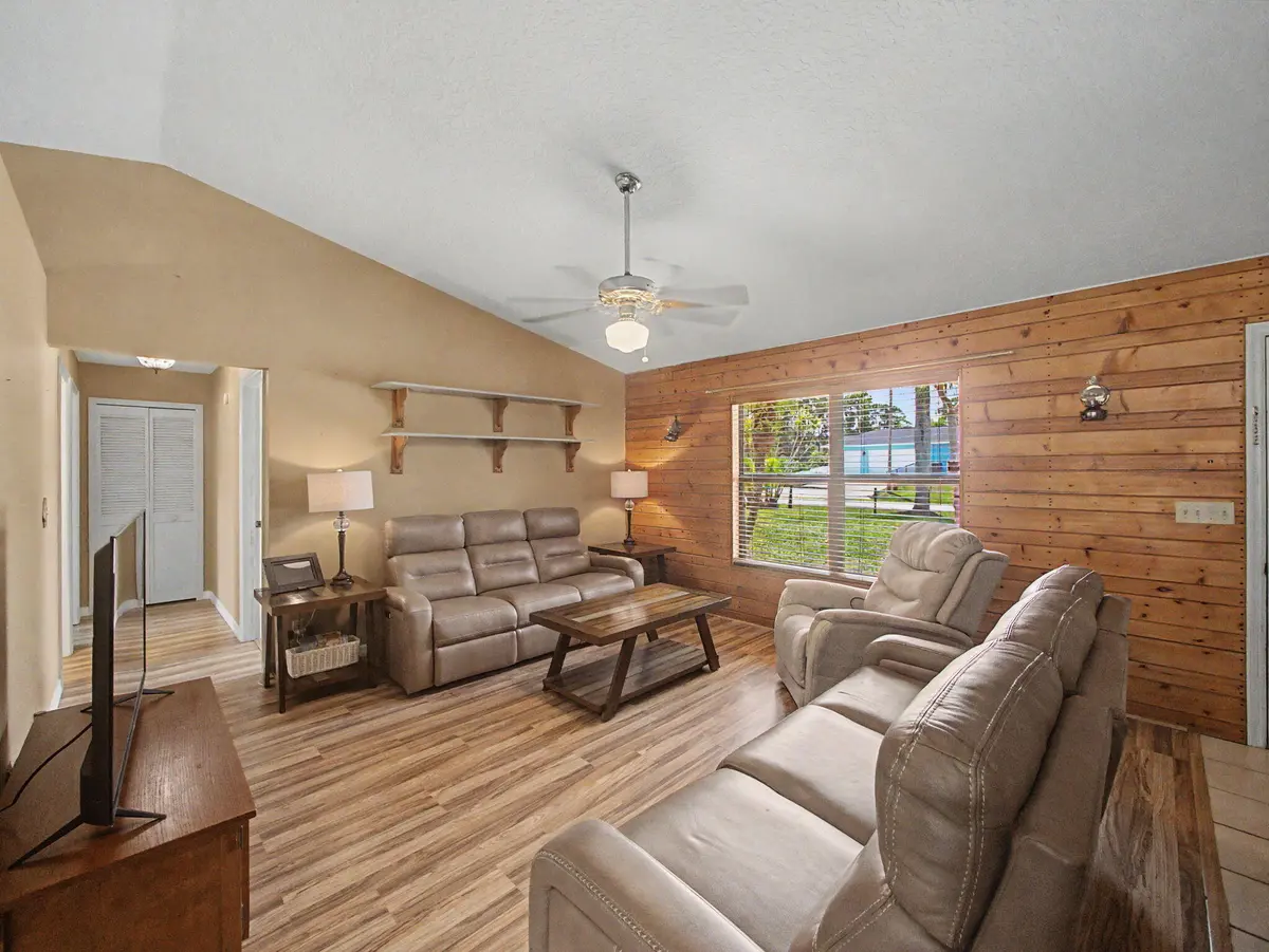 8-web-or-mls-005 at 16590 122nd Drive, Jupiter