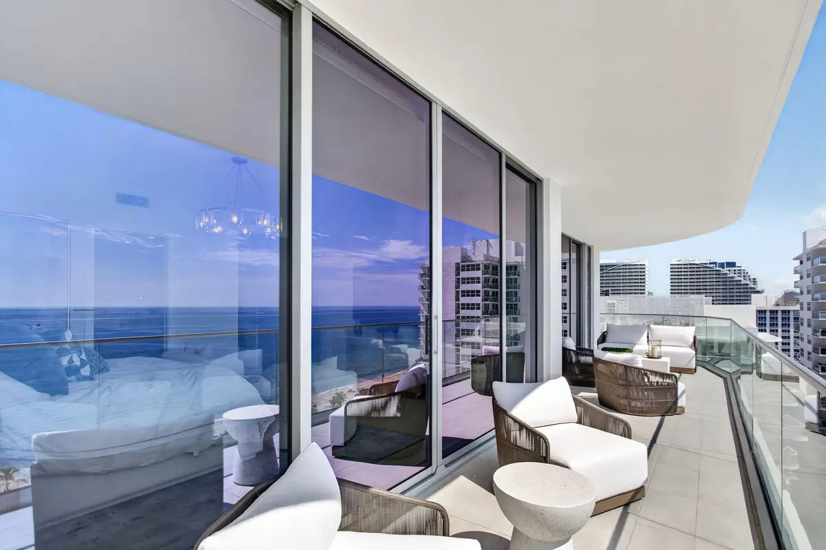 45-web-or-mls-001L6474 at 151 N Seabreeze Boulevard 1004, Fort Lauderdale