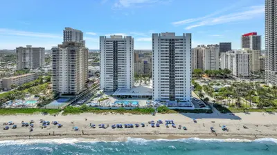 1890 S Ocean Drive 2103, Hallandale Beach – sold