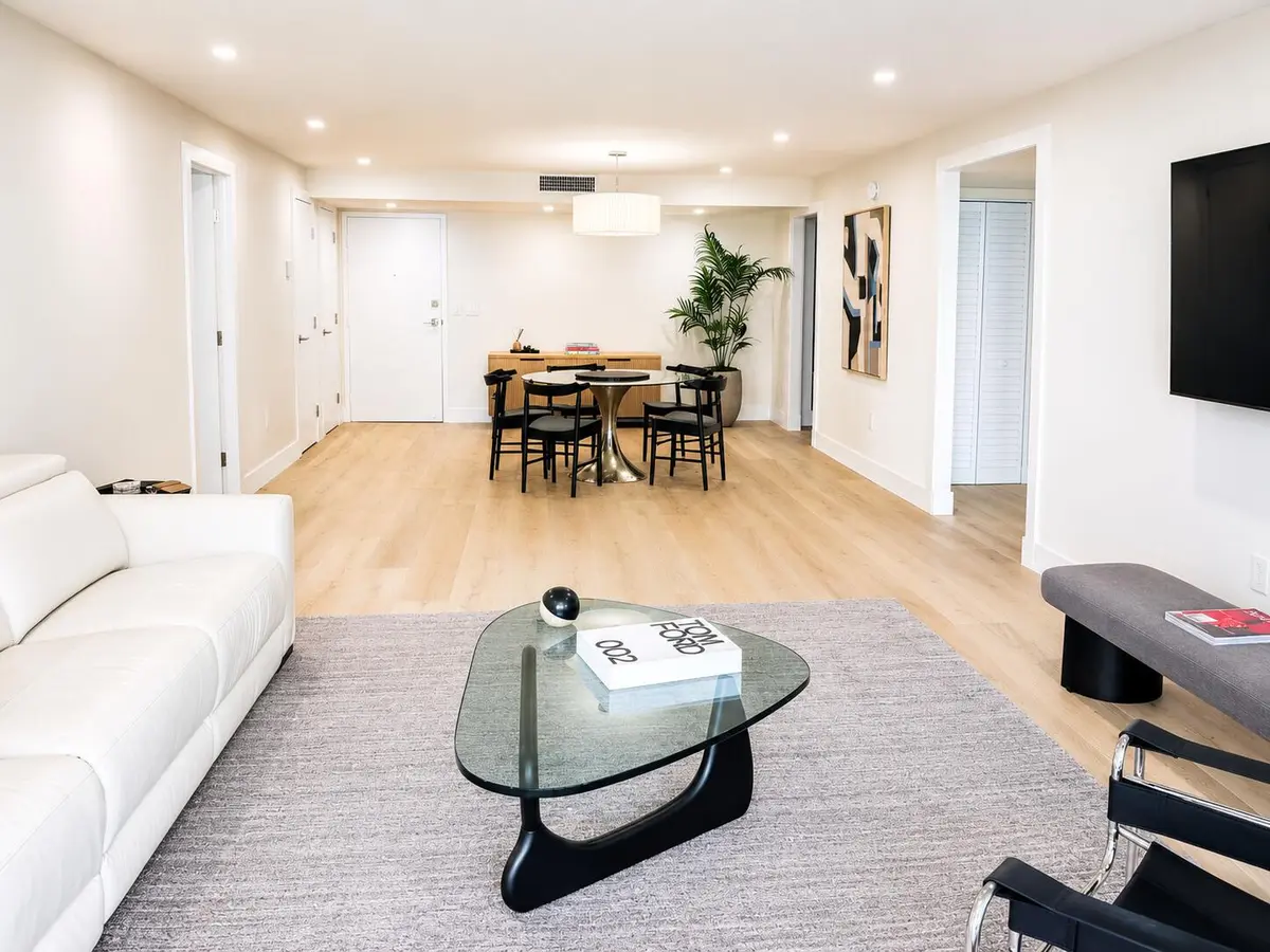 Living/Dining at 3460 S Ocean Boulevard 4150, Palm Beach