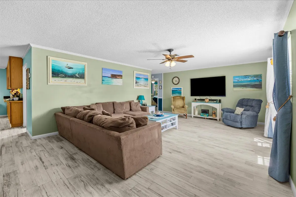06-pal in-18 at 6008 Palmetto Drive, Fort Pierce