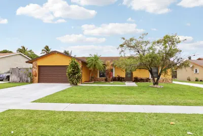 144 Bilbao Street, Royal Palm Beach – sold