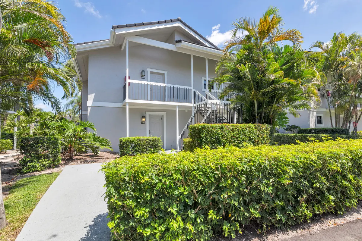 low-2 at 11863 Wimbledon Circle 501/500, Wellington