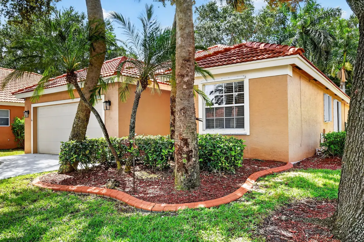 3-web-or-mls-DSC_3552 at 1084 Aspri Way, Riviera Beach