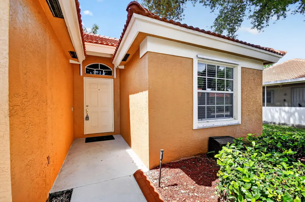 4-web-or-mls-DSC_3557 at 1084 Aspri Way, Riviera Beach