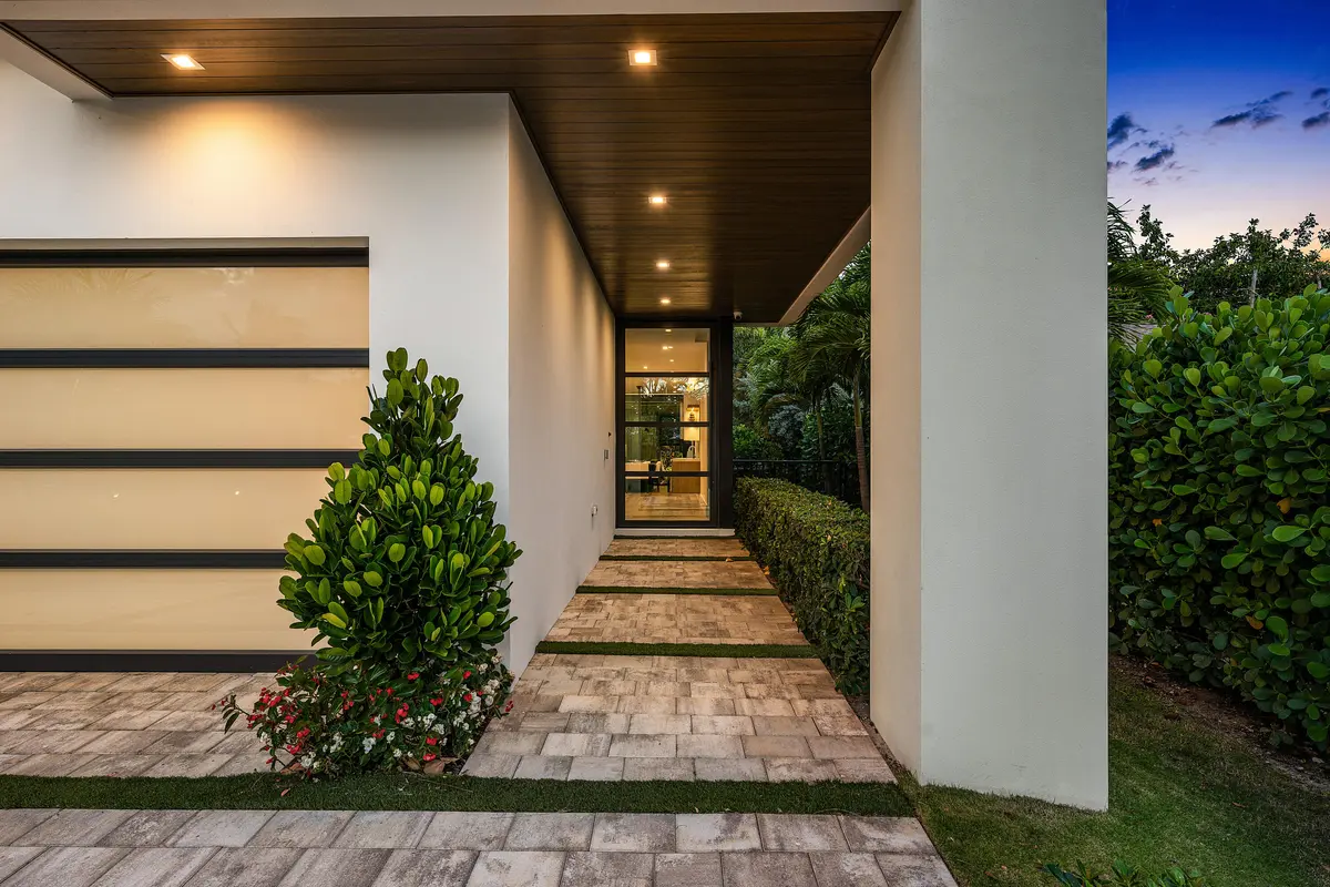 071-320NortheastWavecrestWay-BocaRaton-F at 320 NE Wavecrest Way, Boca Raton
