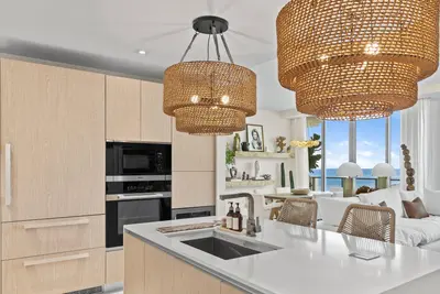 3100 N Ocean Drive H1006, Singer Island – Condominium for rent
