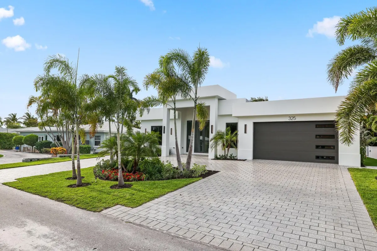 325 Cascade Lane - 2.jpg-SMALL at 325 Cascade Lane, Palm Beach Shores