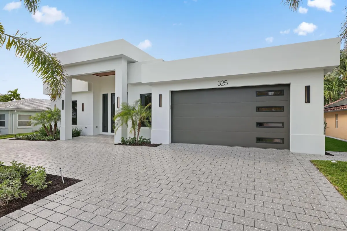 325 Cascade Lane - 3.jpg-SMALL at 325 Cascade Lane, Palm Beach Shores