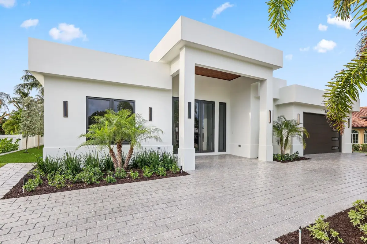 325 Cascade Lane - 4.jpg-SMALL at 325 Cascade Lane, Palm Beach Shores