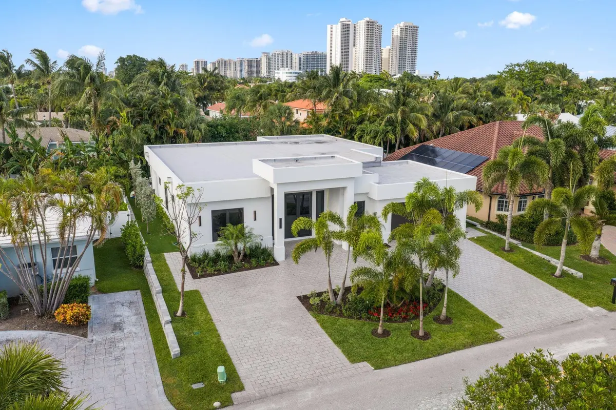 325 Cascade Lane - 60.jpg-SMALL at 325 Cascade Lane, Palm Beach Shores