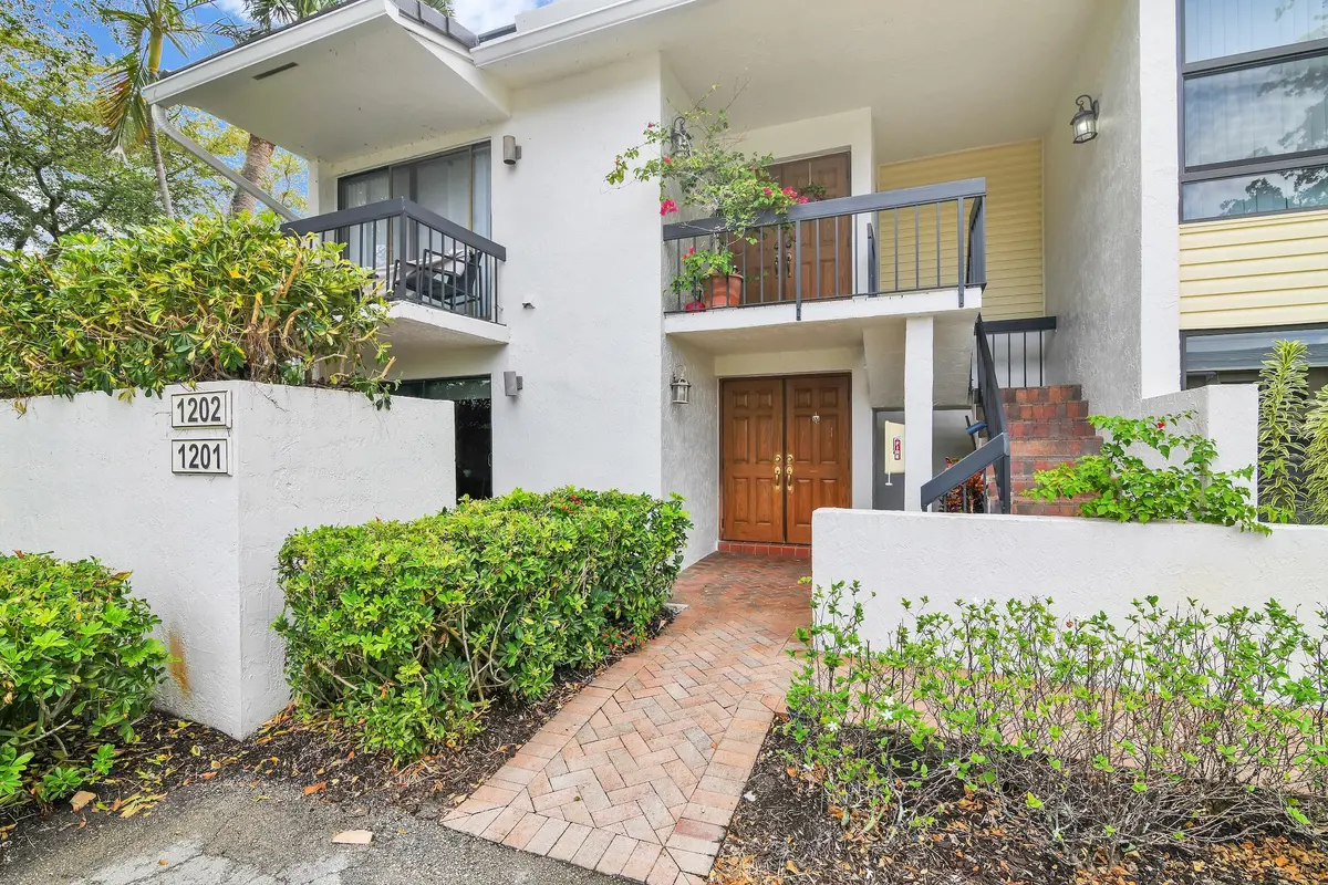 6760 Willow Wood Dr front 2 at 6760 Willow Wood Drive 1201, Boca Raton