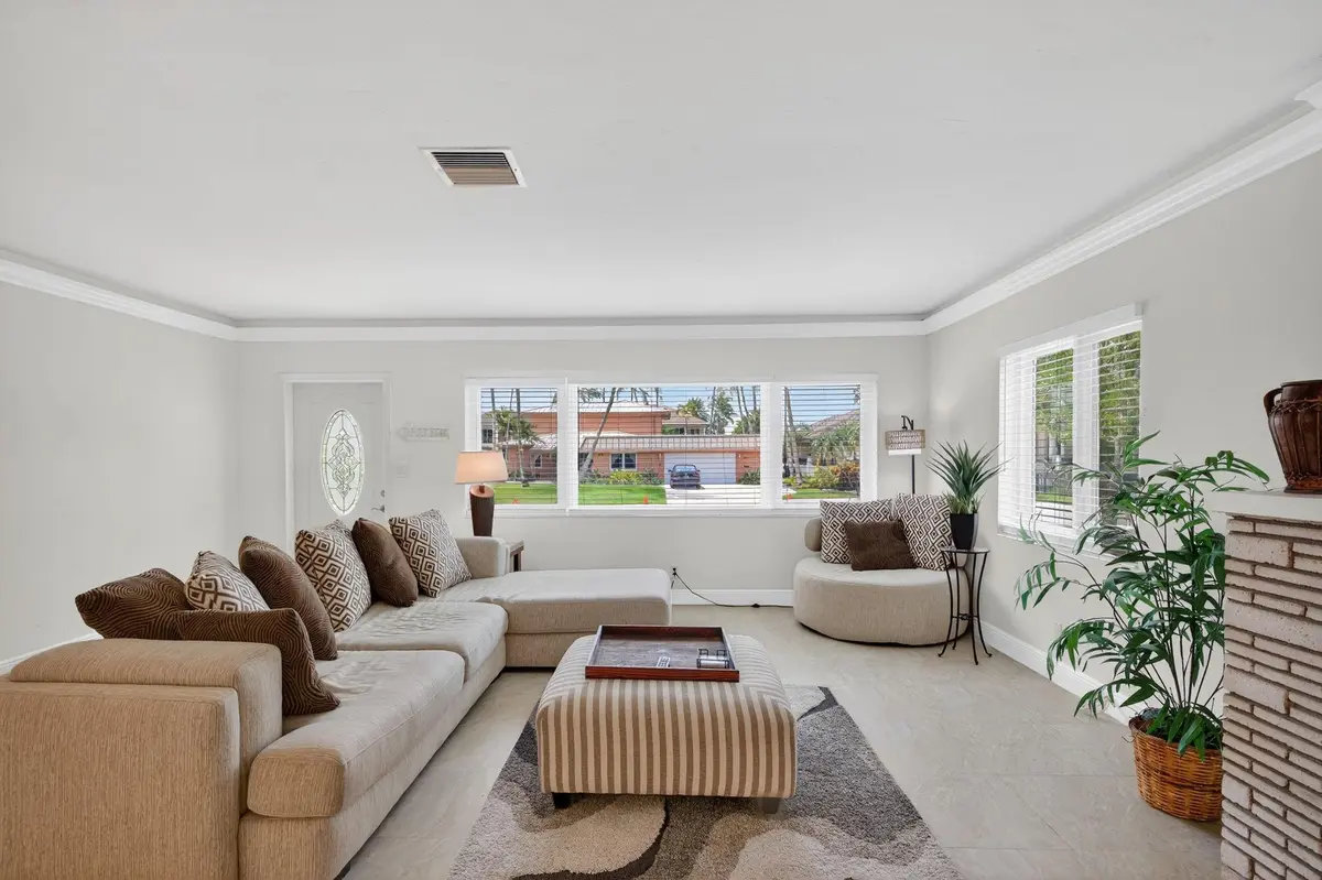 Photo 5 at 283 Imperial Lane, Lauderdale-By-The-Sea