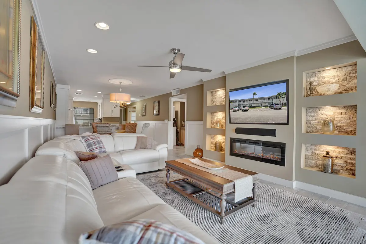 Living room to dining area at 2820 SW 13th Street 101, Delray Beach