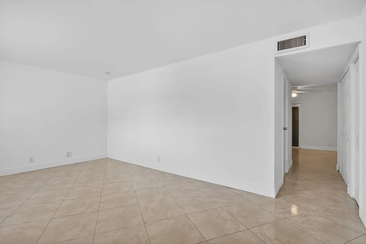 4-web-or-mls-5646-7663 at 5646 Blueberry Court 23, Lauderhill