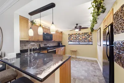 15301 Pembridge Avenue 44, Delray Beach – sold