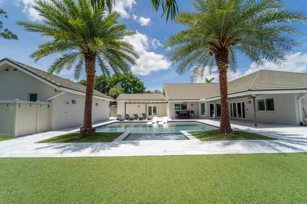 Pool side view at 13796 Doubletree Trail, Wellington