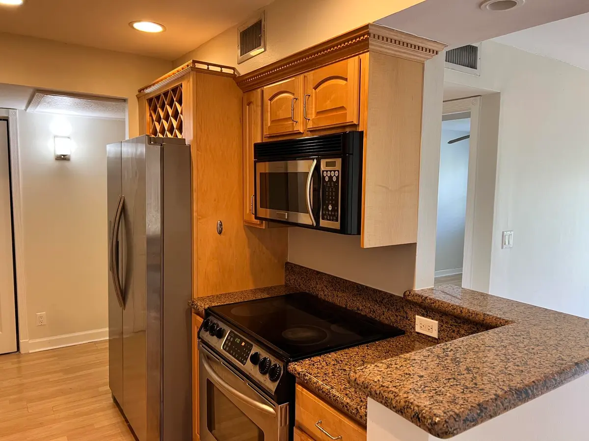 IMG_4072 at 1515 E Broward Boulevard 305, Fort Lauderdale