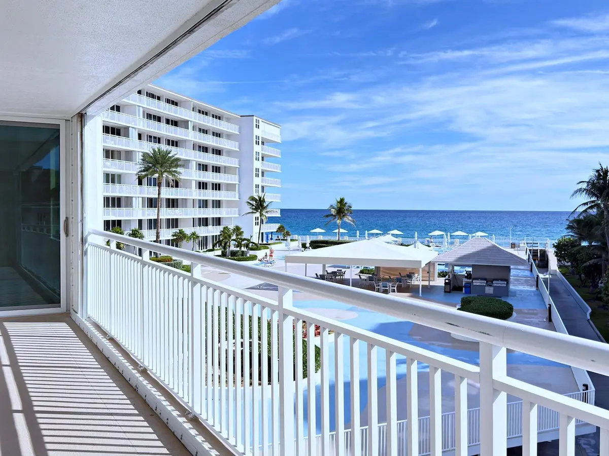Balcony 4 at 3546 S Ocean Boulevard 410, South Palm Beach