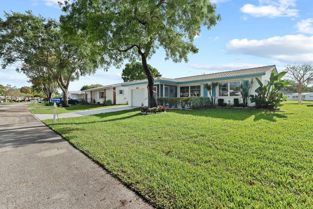 1124 NW 90th Way, Plantation, FL – photo 2