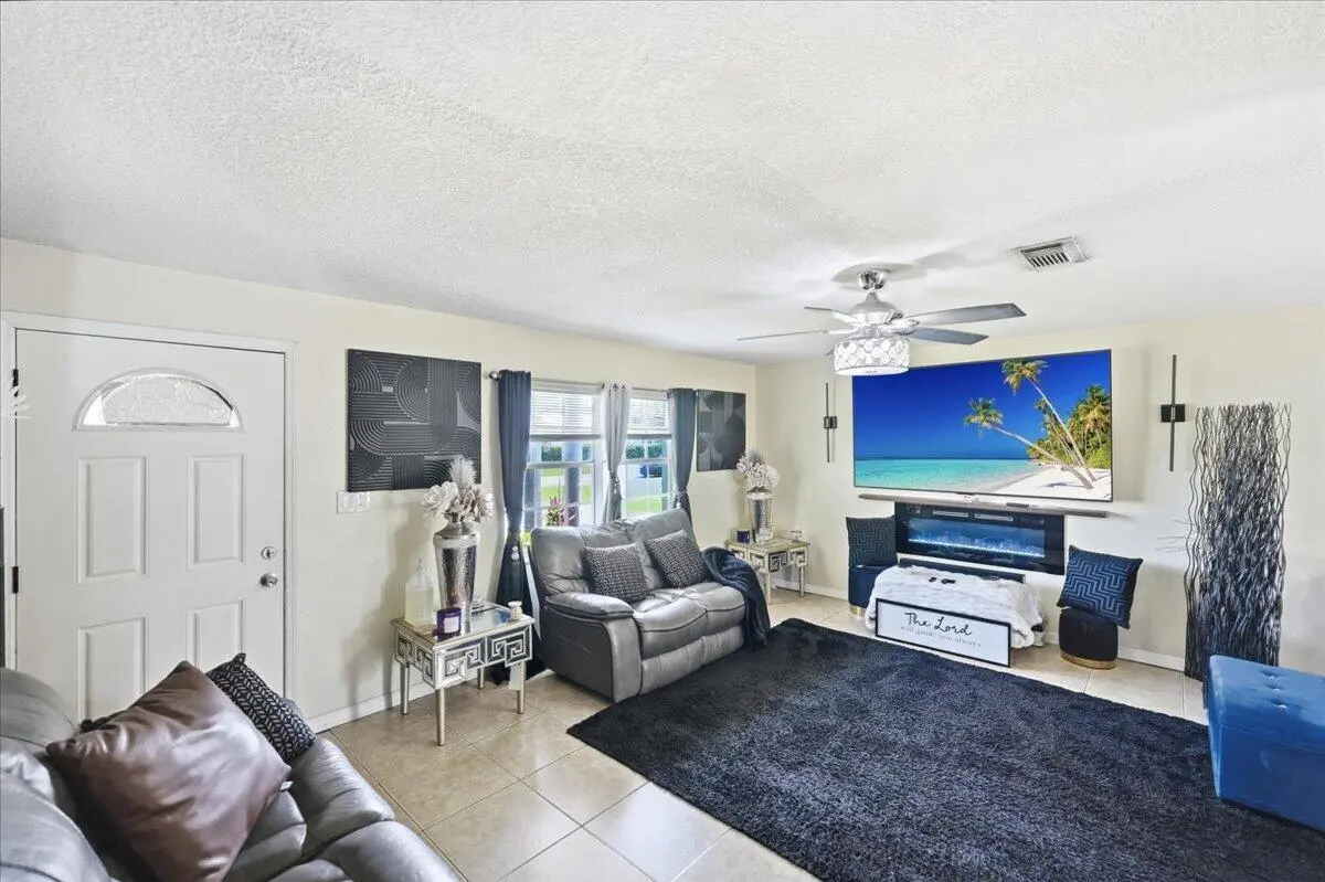11-DSC1737 at 6602 Fort Walton Avenue, Fort Pierce