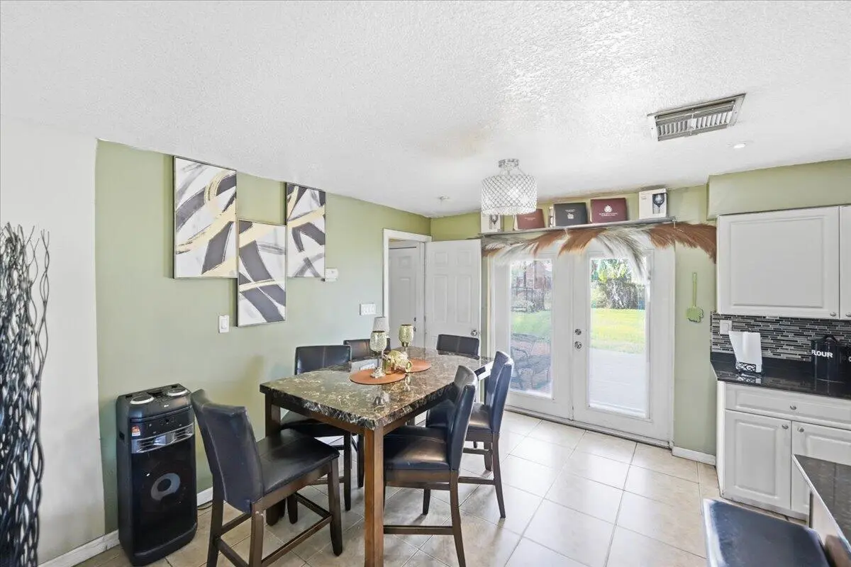 15-DSC1757 at 6602 Fort Walton Avenue, Fort Pierce