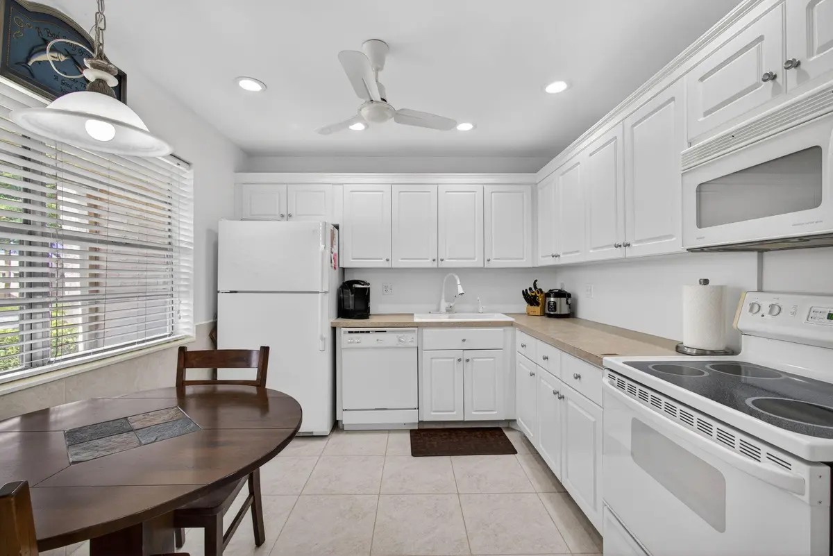 9-web-or-mls-5D1A7716 at 127 Lake Gloria Drive, West Palm Beach