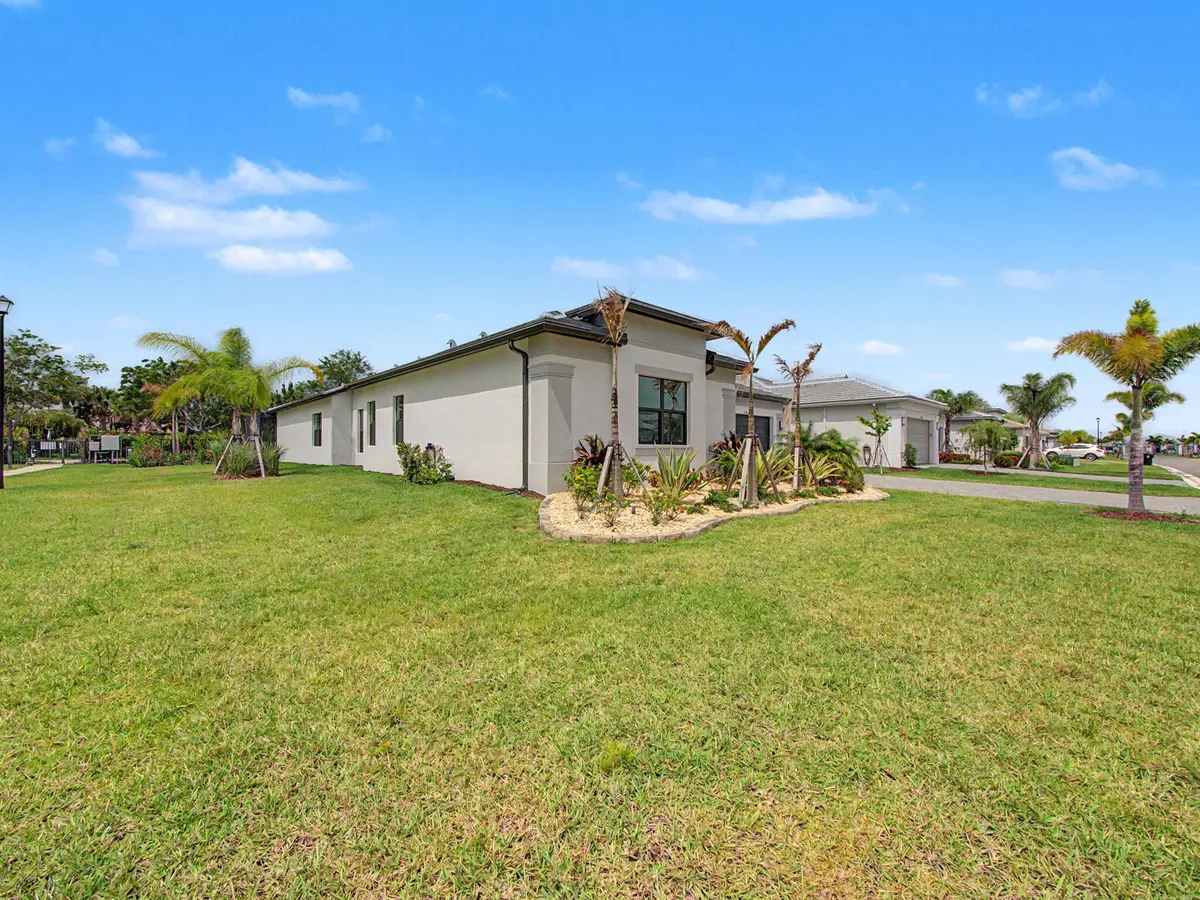 Side Yard at 11347 SW Sea Cove Lane, Port St. Lucie