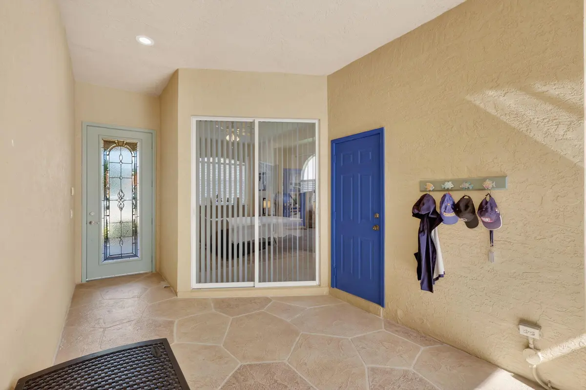 Cabana Suite by Pool area at 705 SW Andros Cove, Port St. Lucie
